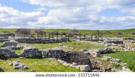 Chersonesus ruins were excavated by the Russian government, starting from 1827.
