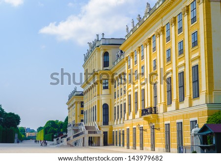VIENNA, AUSTRIA - JUNE 14: Schonbrunn Palace on June, 17, 2013 in Vienna, Austria. It\'s a former imperial 1,441-room Rococo summer residence in modern Vienna,