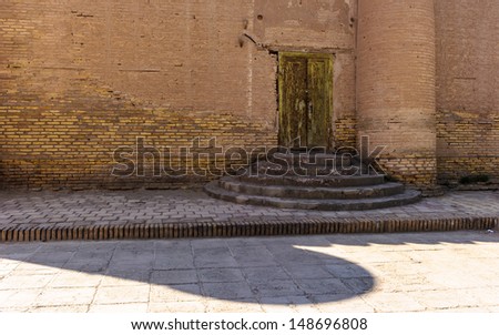 Old town of Itchan Kala, the walled inner town of the city of Khiva, Uzbekistan.