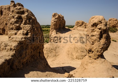 Nature of Khwarezm which was the center of the indigenous Khwarezmian civilization and a series of kingdoms.