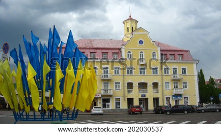 CHERNIGOV, UKRAINE - AUG 20, 2012: central square in the city of Chernigov
