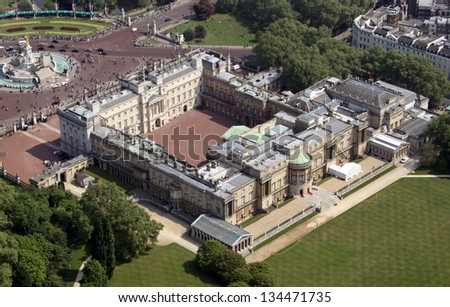 Aerial view of Buckingham Palace in London