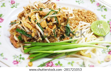Pad-thai, popular traditional thai noodle