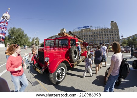 VOLGOGRAD - SEPTEMBER 6:Old fire truck put on display townspeople popular with children . September 6, 2014 in Volgograd, Russia.
