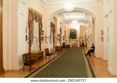 MOSCOW - FEBRUARY 27: Interior of rose foyer at Moscow Conservatory on February 27, 2015 in Moscow. Moscow Conservatory is one of most prestigious higher musical education institution in the world.