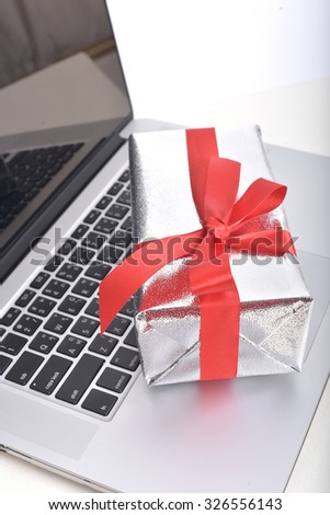 presents box on computer