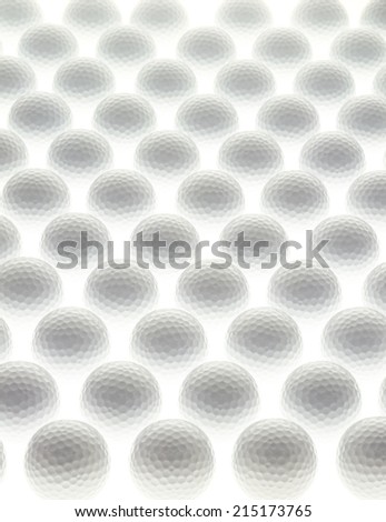 Golf balls image/Many golf balls which form a line properly