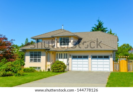 Average family house on a sunny day in Vancouver, Canada.