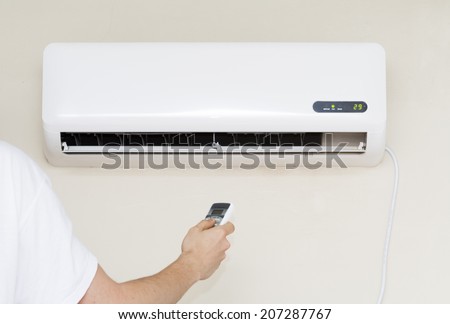 air conditioner with remote controller
