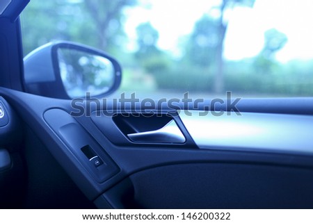 press the button to open car door