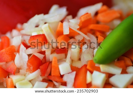 chopped vegetables, chilli and capsicum