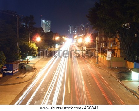 Luces corriendo en Avenida Israel Imagine de stoc © 
