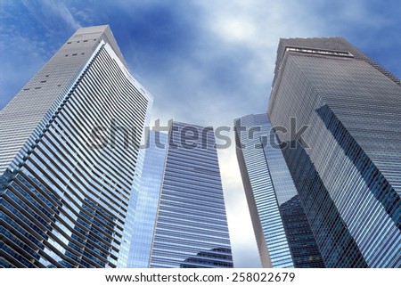 street view of modern skyscrapers in the daylight