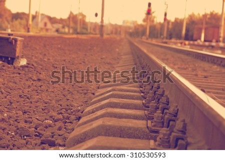 railroad switching off the main line track