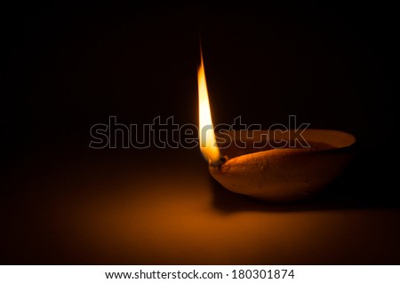 Deepavali Oil Lamp / Oil Lamp / Festive Oil Lamp / Burning the midnight oil