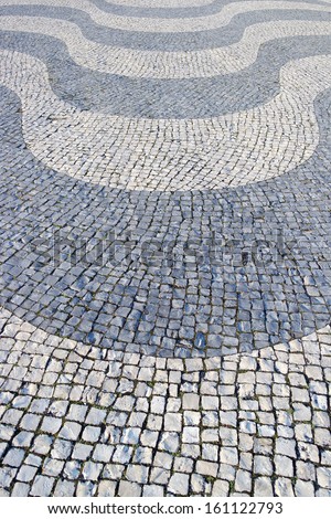 Portuguese pavement, Calcada portuguesa