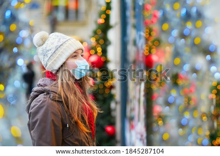 Similar – Foto Bild Covid-19 Pandemie Schaufenster eines zeitweise geschlossenen Geschäfts mit Hinweisschild in Französisch Schaufensterpuppe und Flasche mit Handdesinfektionsmittel