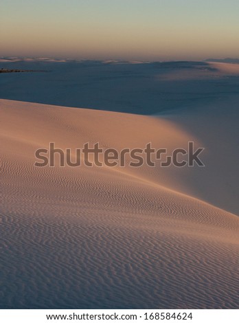 Gypsum sand dune shapes in White Sands National Monument, New Mexico