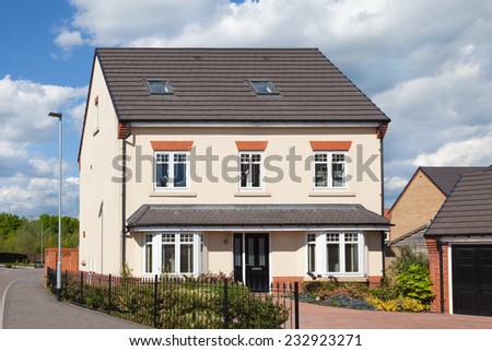 New detached house with garden and garage