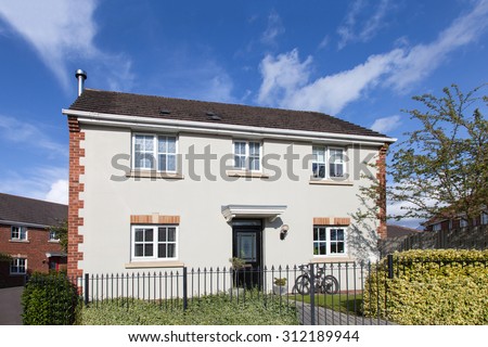 English detached house with garden