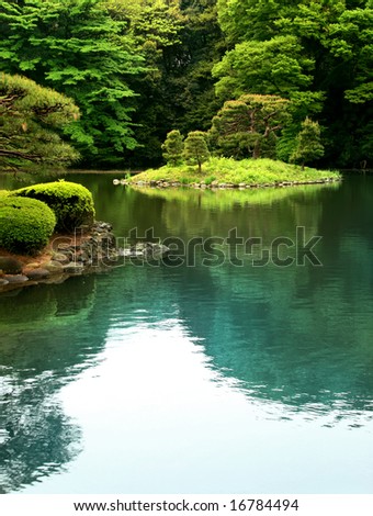 http://image.shutterstock.com/display_pic_with_logo/11907/11907,1220214096,7/stock-photo-zen-lake-in-a-tokyo-s-garden-japan-16784494.jpg