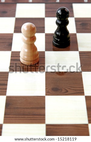Chess game, pawn to pawn
