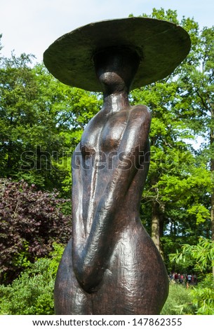 PARIS - JUNE 16: Female bronze statue \