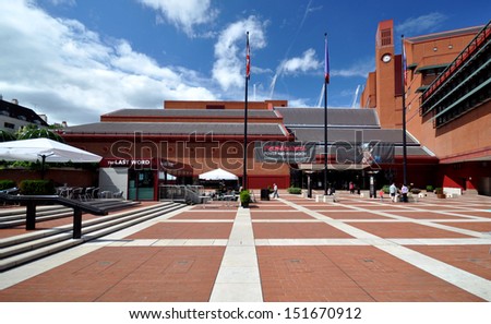 LONDON - AUGUST 4. The British Library holds 150 million books, manuscripts, philatic and cartographic items, music scores and recordings. The landscaped concourse on August 4, 2013 in London, UK.