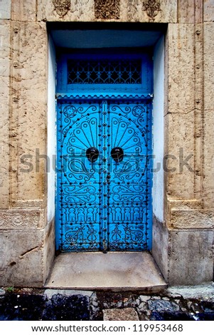 old door in the city of tunisi tunisia
