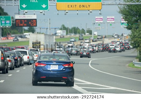 WASHINGTON, USA JUNE, 22 2015 Maryland to Washington heavy car traffic Congested highway