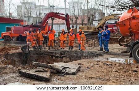 VLADIMIR, RUSSIA - APRIL 19:  Emergency repairs on April 19, 2012 in Vladimir, Russia. City service and rescuers do emergency repair work on damage caused by meltwater. Damaged sewer and water supply