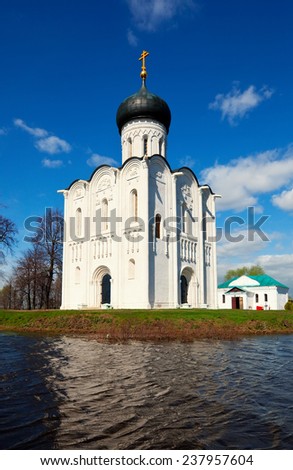 Church of the Intercession on the River Nerl in spring  flood
