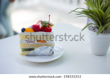 delicious white Strawberry  cake