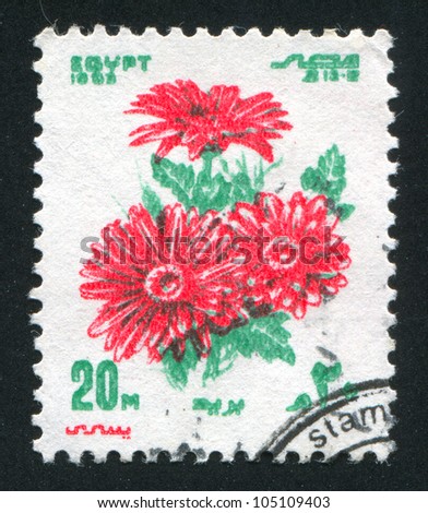 EGYPT - CIRCA 1983: stamp printed by Egypt, shows Red flowers, circa 1983