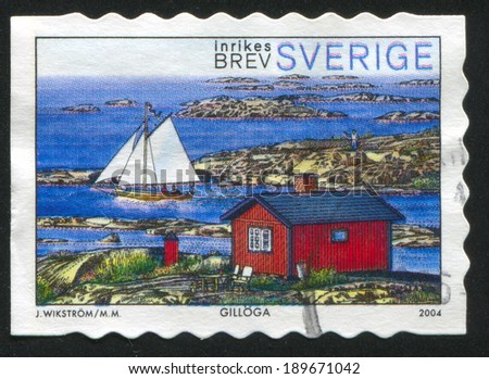 SWEDEN - CIRCA 2004: stamp printed by Sweden, shows Sailboat and house in Gilloga, circa 2004