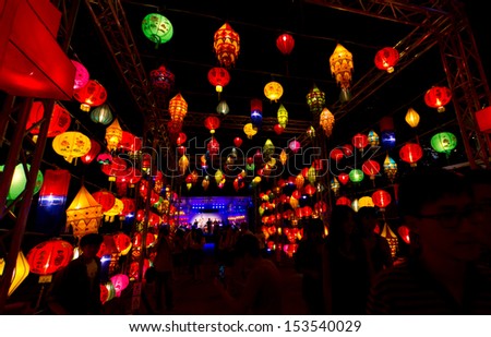 CHIANGMAI-AUGUST 27 : The International Lantern Festival on August 27, 2013 in Chiang Mai. The Lantern Festival is arranged at Ta-Pae Gate, Chiang Mai Area.