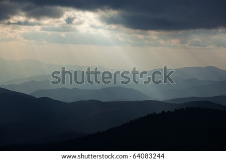 Sunbeams and Great Smoky Mountains near sunset from Clingman\'s Dome, North Carolina, USA