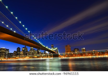 New York City, Brooklyn Bridge at night - New York United States