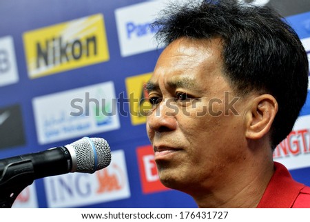 NONTHABURI-FEB7,2014:Pol Chomchuen coach of MTUTD in action during press conference AFC Champions League 2014 between MTUTD and Hanoi  at Chonburi Stadium on February7,2014 in Thailand