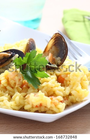 risotto with mussels and shrimps