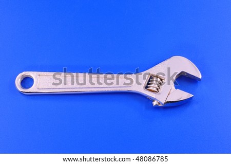Wrench average size of vanadium steel coated with chromium