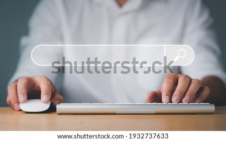 Data Search Technology Search Engine Optimization. man's hands are using a computer keyboard to Searching for information. Using Search Console with your website. Foto stock © 