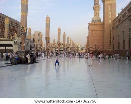 MADINAH, SAUDI ARABIA - MAC 24 :View of giant canopies at Masjid Nabawi (Mosque) compound in Medina March 24, 2012 in  Kingdom of Saudi Arabia. Nabawi mosque is the second holiest mosque in Islam.