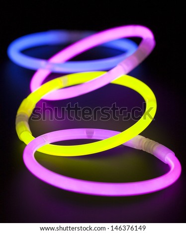 Glow sticks of round shape,long time exposure