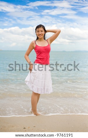 lovely woman with lovely skyline and sea horizon