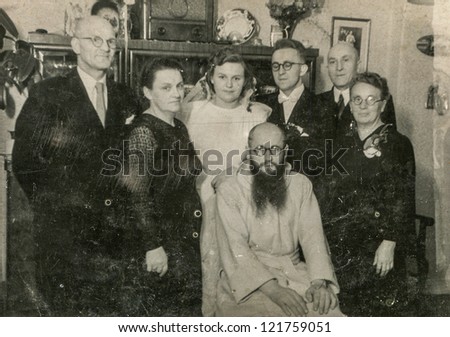 LODZ, POLAND, CIRCA 1948 - Vintage photo of newlyweds with their parents and uncle, Lodz, Poland, circa 1948