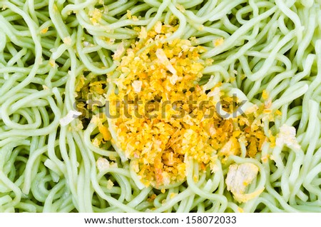 Vegetable noodles with garlic