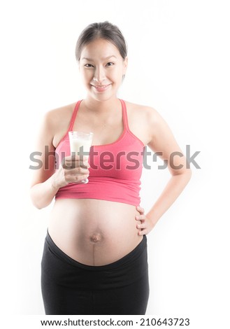 Pregnant woman drink milk