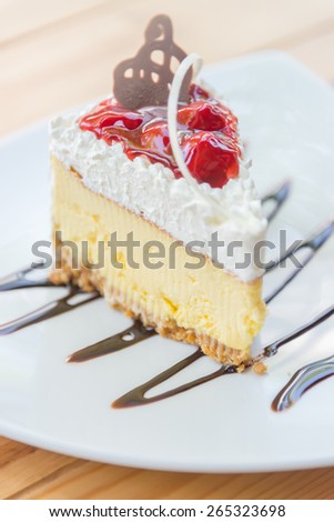 Strawberry cheese cake - soft focus