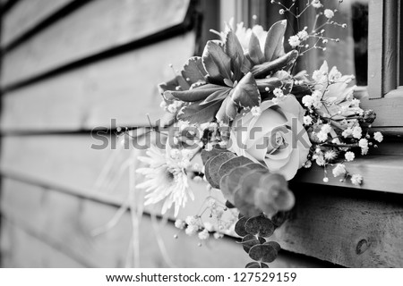 wedding flowers black and white